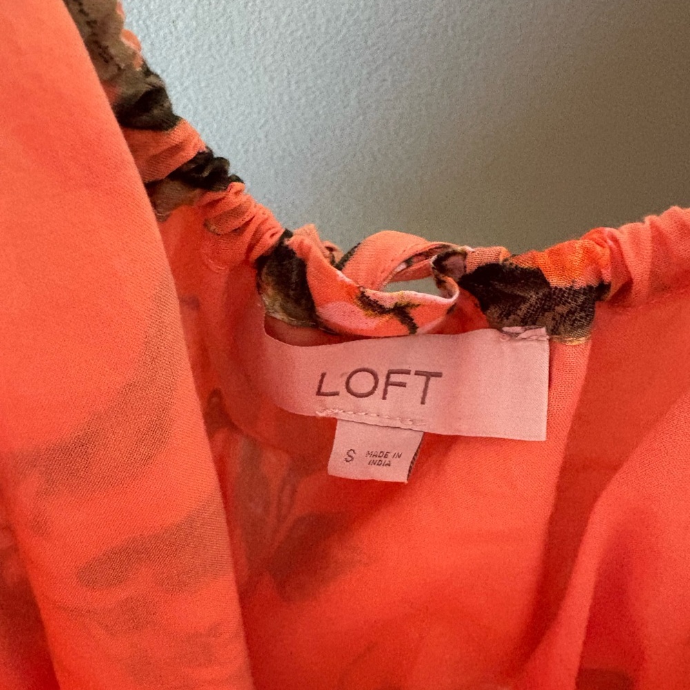 LOFT Vibrant Coral Blouse - Picture 2 of 3